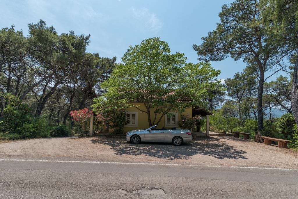 Villas Oleandri Vrboska Exterior foto
